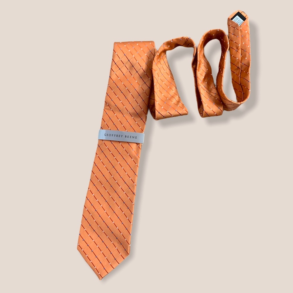 Geoffrey benne ties